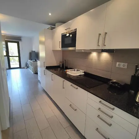 Happy Place, Precioso Con Piscina * קורלחו